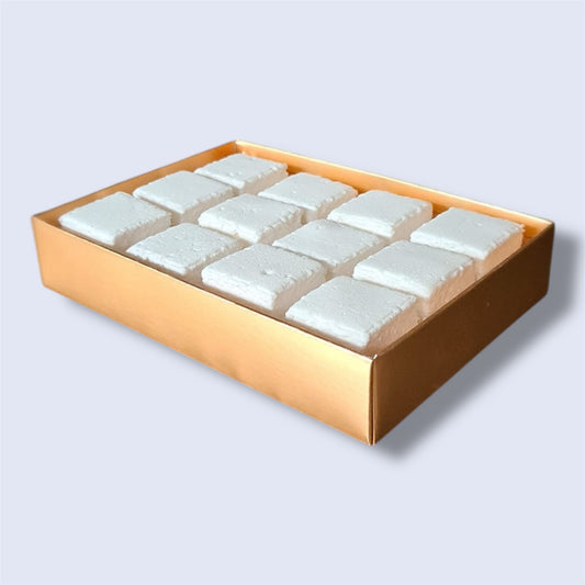 12 VANILLA MARSHMALLOWS