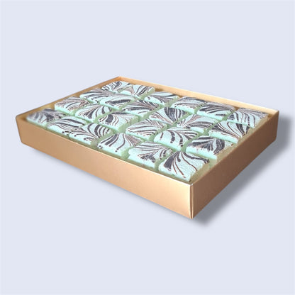 Gold gift box containing 24 Mint Chocolate gourmet marshmallows