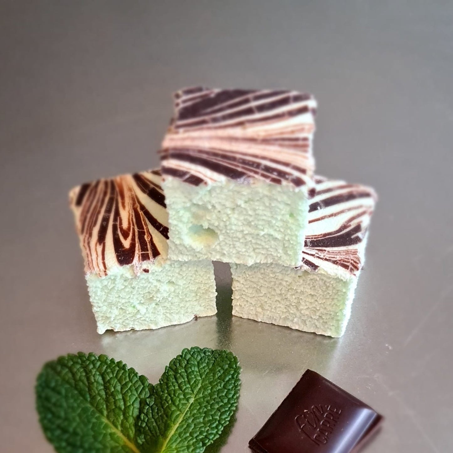 9 MINT CHOCOLATE MARSHMALLOWS